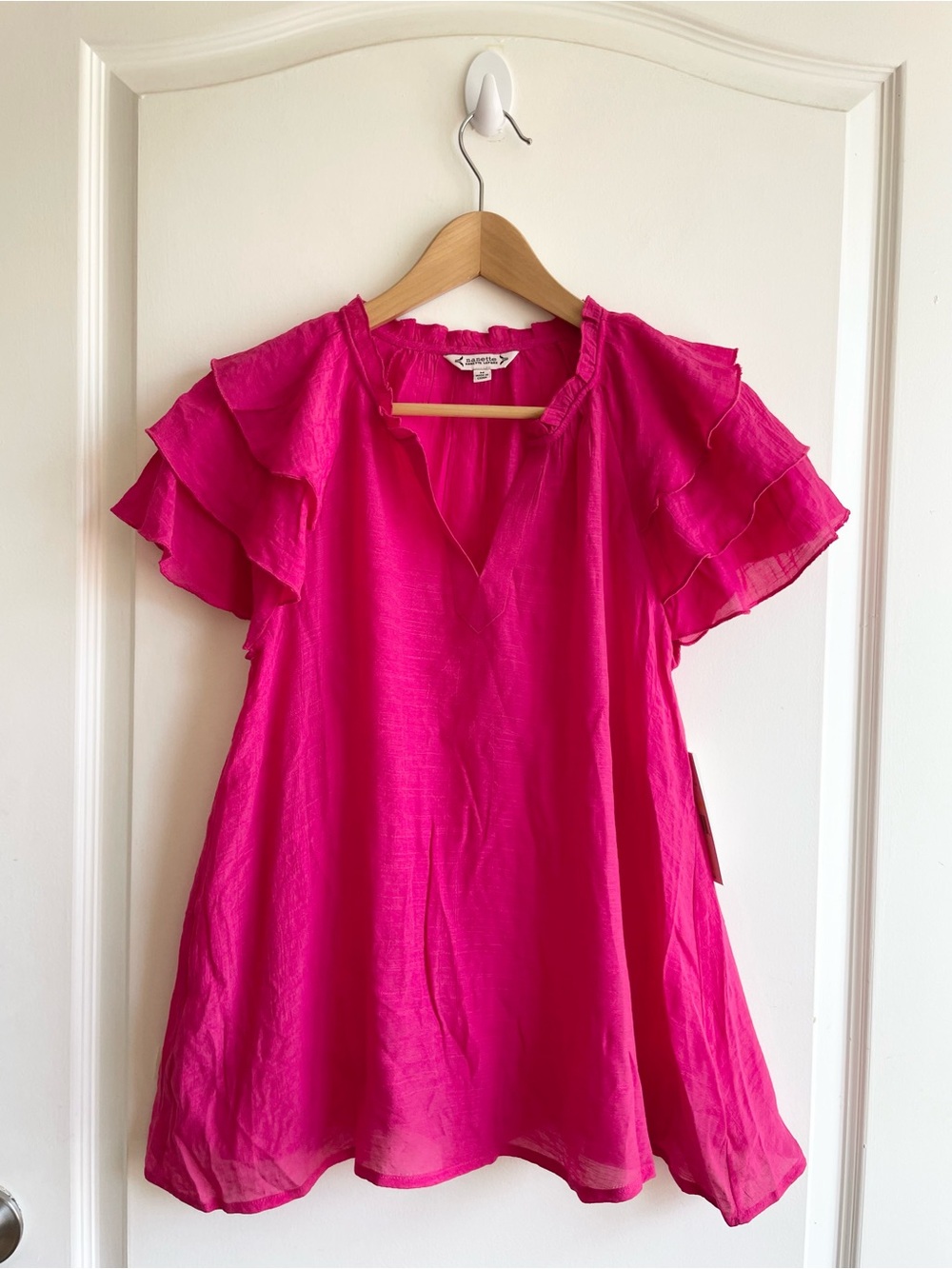 Nanette Lepore Pink Flutter Sleeve Blouse Notch Neck Size M Flowy Airy Boho NWT